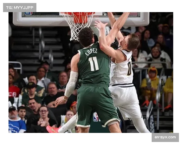 雄鹿字母哥37分8篮板 内线冲击力难以限制